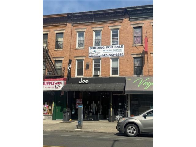 Studio,  0.00 BTH &nbsp;Mixed use style home in Flatbush