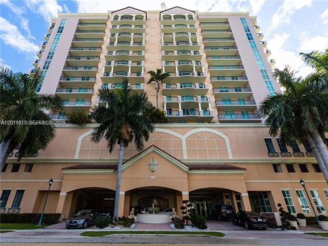  3 BR,  2.00 BTH &nbsp; style home in Sunny Isles Beach
