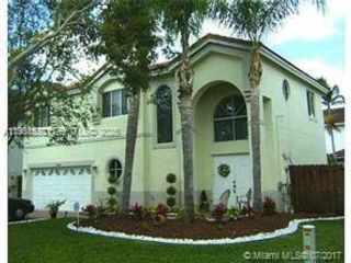  4 BR,  3.00 BTH &nbsp; style home in Hollywood