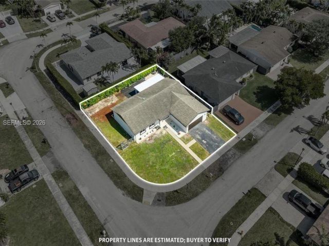  4 BR,  2.00 BTH &nbsp; style home in Miami