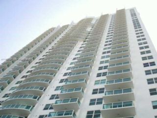  1 BR,  1.00 BTH &nbsp;Condo style home in Miami