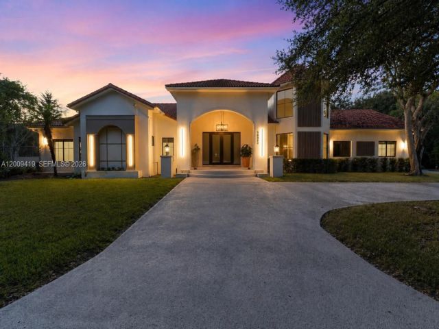  6 BR,  4.55 BTH &nbsp; style home in Palmetto Bay