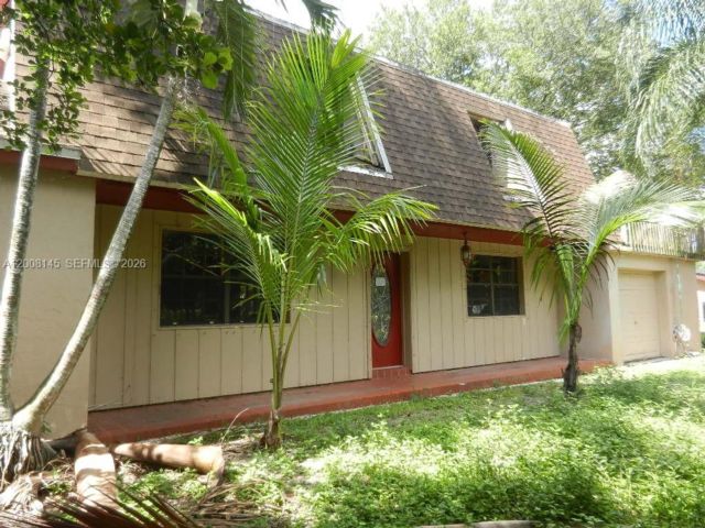  5 BR,  3.50 BTH &nbsp; style home in Homestead