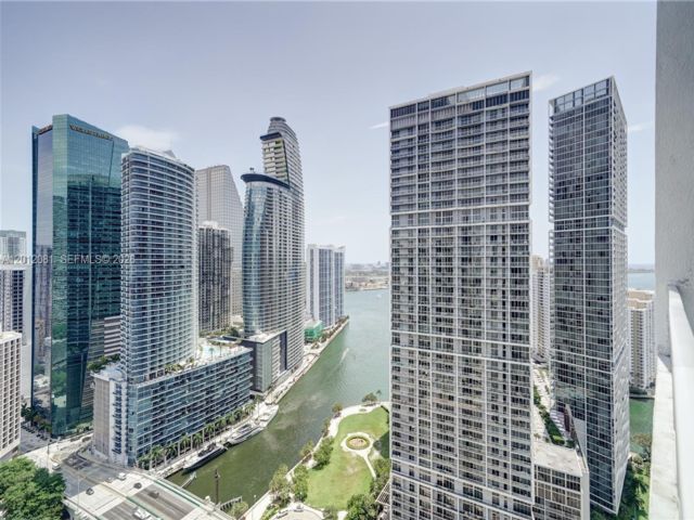 2 BR,  2.00 BTH &nbsp; style home in Miami