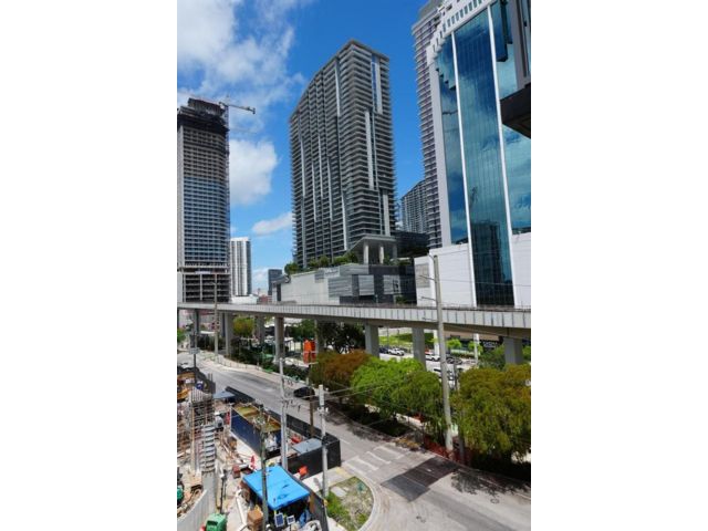  3 BR,  2.00 BTH &nbsp; style home in Miami