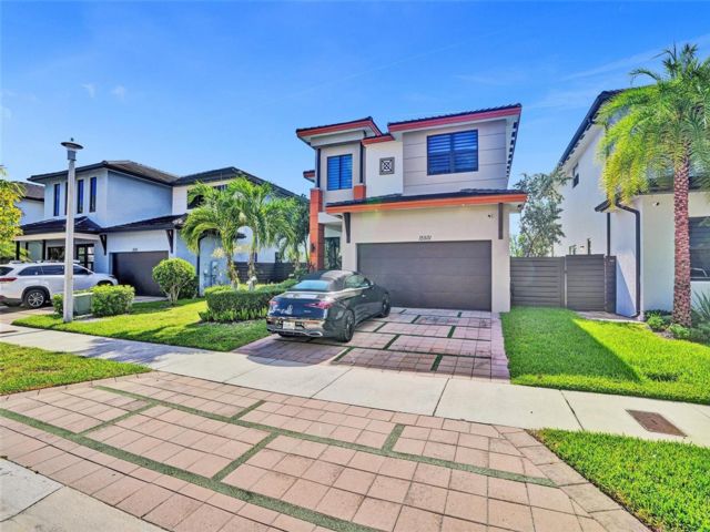  4 BR,  3.00 BTH &nbsp;European style home in Miami