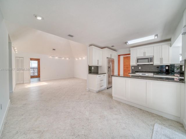  3 BR,  2.00 BTH &nbsp;European style home in Miami