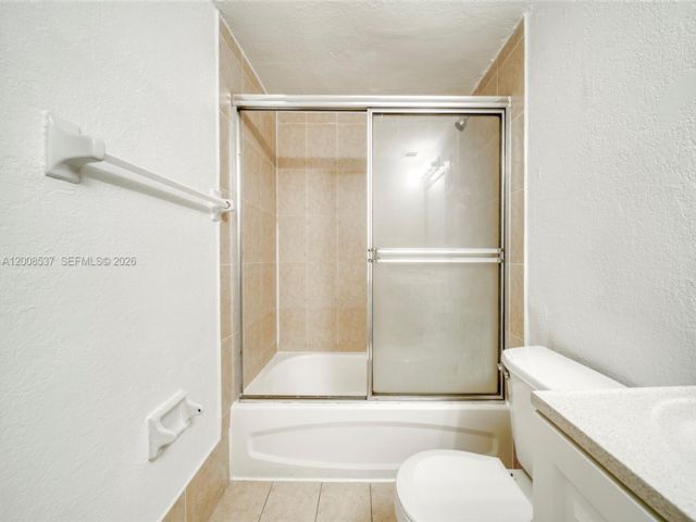 [PHOTO]