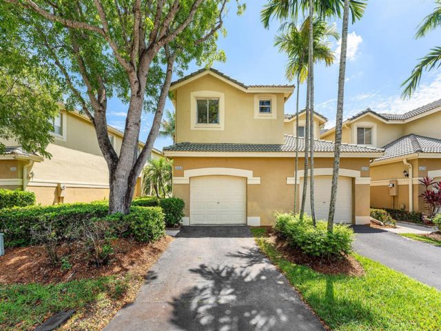  4 BR,  2.50 BTH &nbsp; style home in Weston