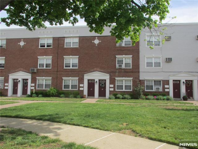 Studio,  1.00 BTH &nbsp; style home in Rutherford