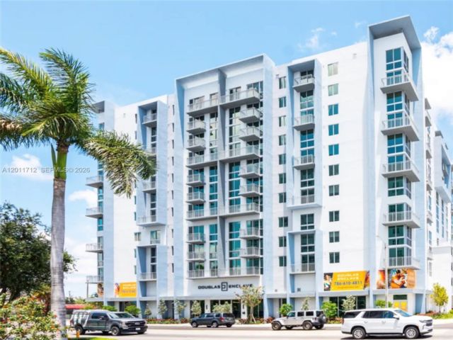  2 BR,  1.00 BTH &nbsp; style home in Miami