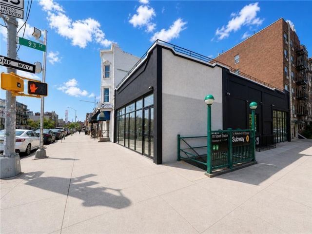 Studio,  0.00 BTH &nbsp;Commercial style home in Bay Ridge