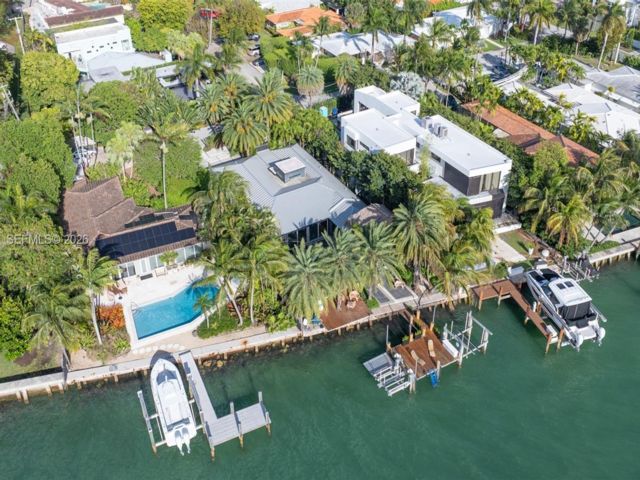  4 BR,  4.00 BTH &nbsp; style home in Miami Beach