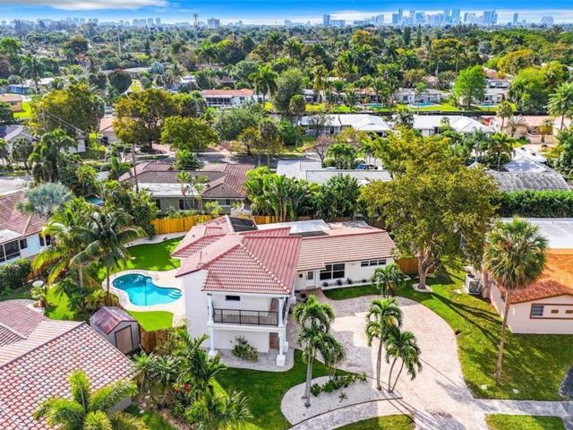  4 BR,  3.00 BTH &nbsp; style home in Wilton Manors