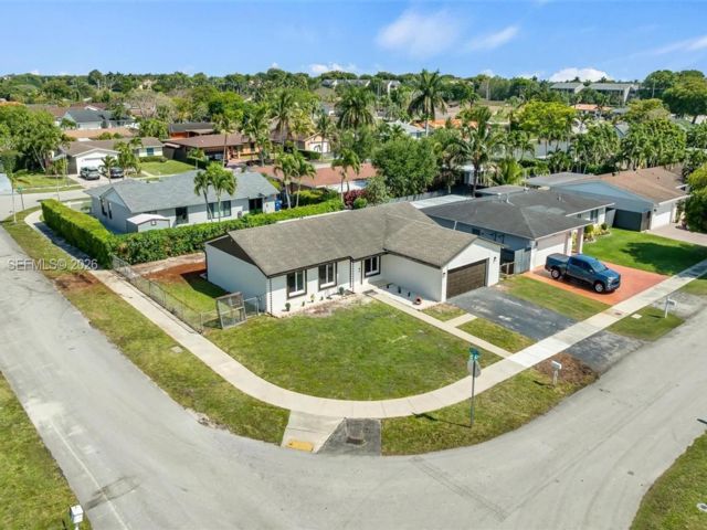  4 BR,  2.00 BTH &nbsp; style home in Miami