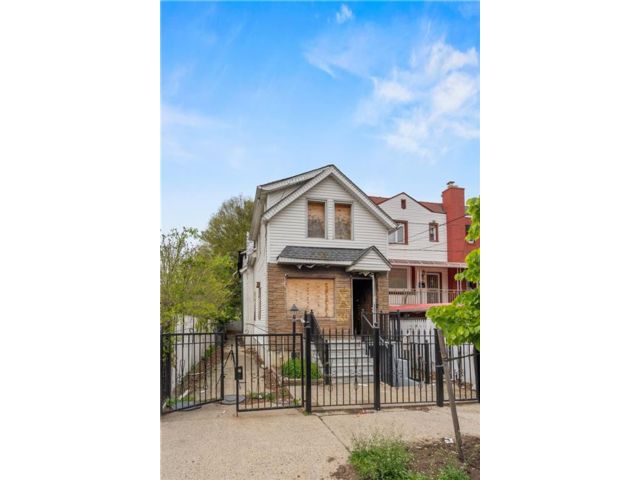 [Allerton Real Estate, listing number 3338972]