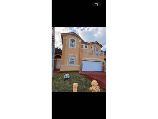  5 BR,  4.00 BTH &nbsp; style home in Medley