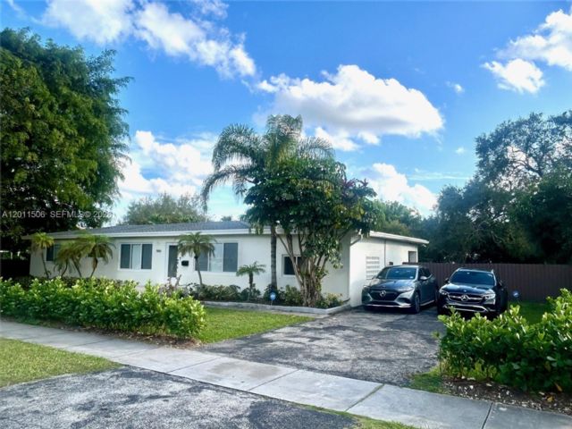  4 BR,  2.00 BTH &nbsp; style home in Miami