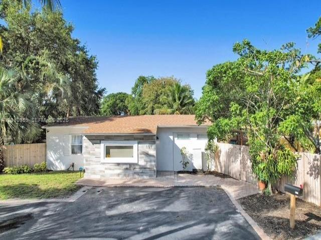  3 BR,  2.00 BTH &nbsp; style home in Fort Lauderdale