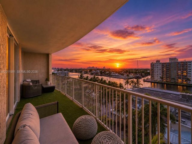  2 BR,  2.00 BTH &nbsp; style home in Fort Lauderdale