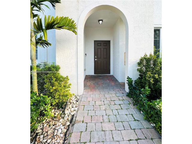 [Miramar Real Estate, listing number 3339094]