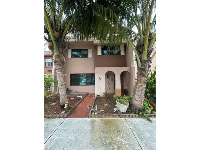 [Davie Real Estate, listing number 3339097]