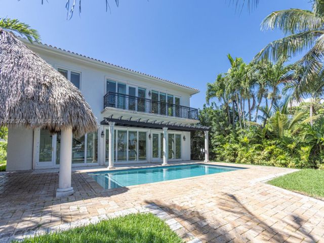  4 BR,  4.00 BTH &nbsp; style home in Miami Beach