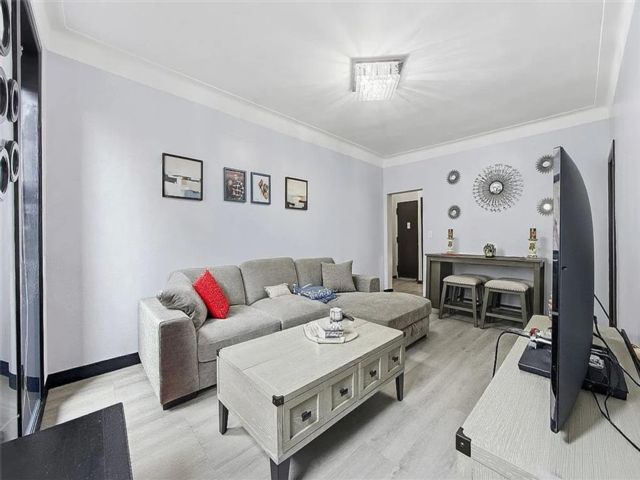  1 BR,  1.00 BTH &nbsp;Co-op style home in Bensonhurst