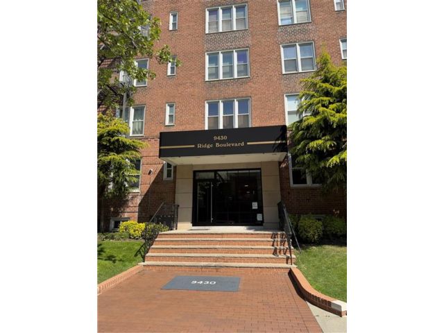 Studio,  1.00 BTH &nbsp;Co-op style home in Bay Ridge