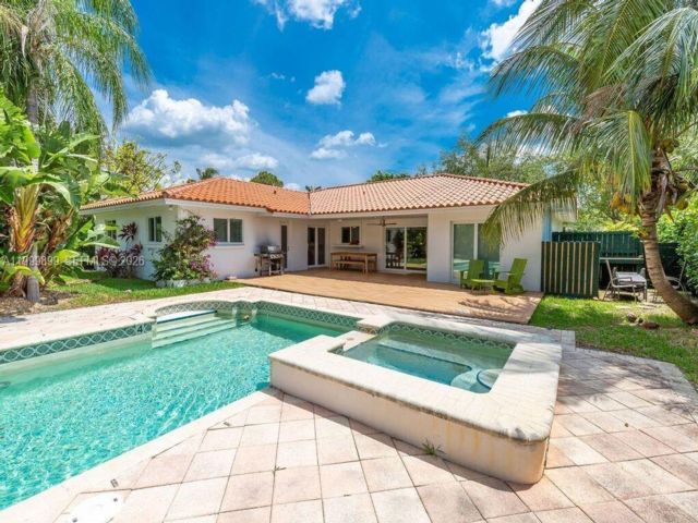  4 BR,  3.00 BTH &nbsp;European style home in Coral Gables