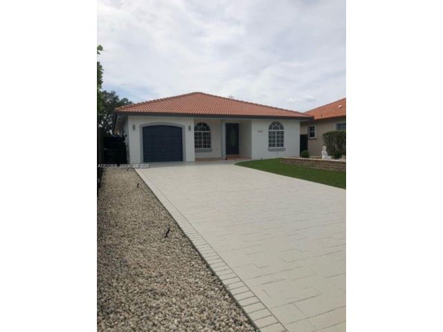  3 BR,  2.50 BTH &nbsp; style home in Miami