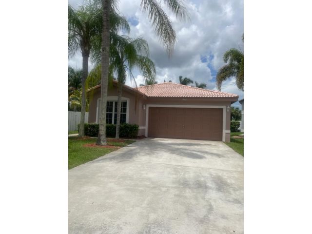  3 BR,  2.00 BTH &nbsp; style home in Miramar