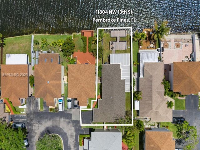  3 BR,  2.00 BTH &nbsp; style home in Pembroke Pines