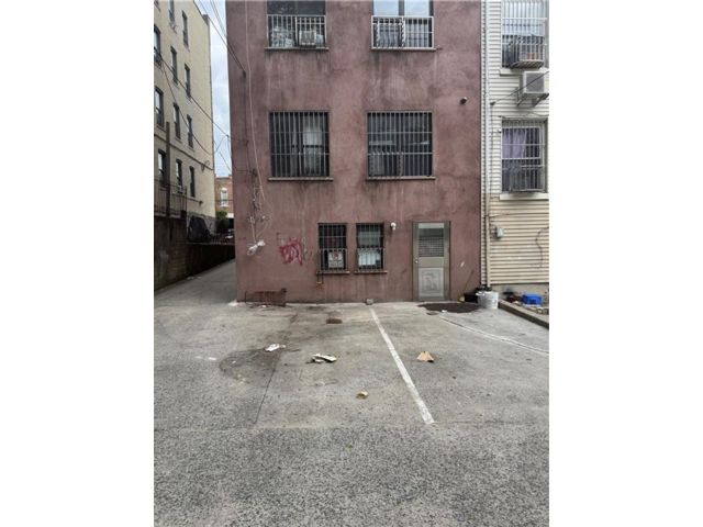 [PHOTO]