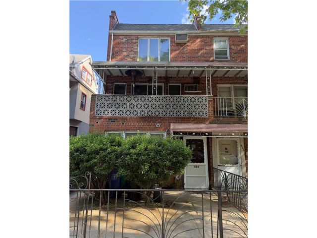 Studio,  0.00 BTH &nbsp;Multi-family style home in Flatbush