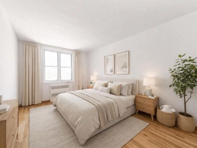  1 BR,  1.00 BTH &nbsp;Co-op style home in Midwood