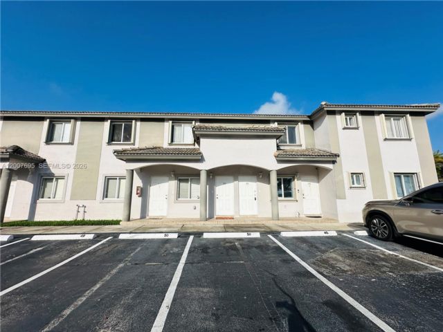  3 BR,  2.00 BTH &nbsp; style home in Miami