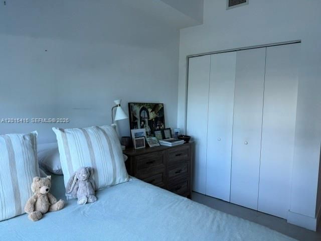 [PHOTO]