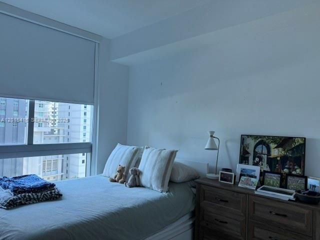 [PHOTO]