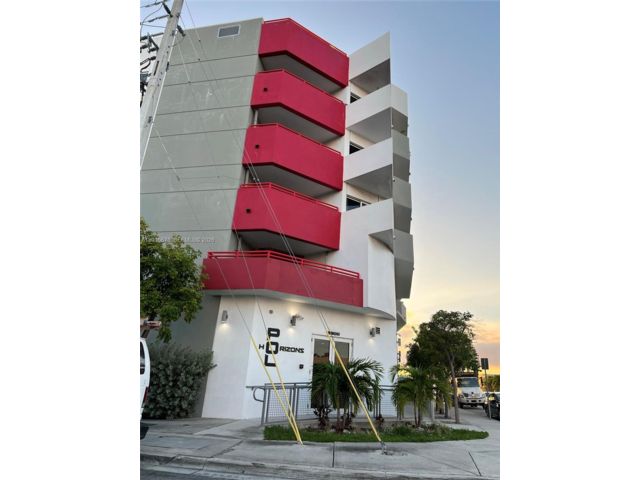  2 BR,  2.00 BTH &nbsp; style home in Miami