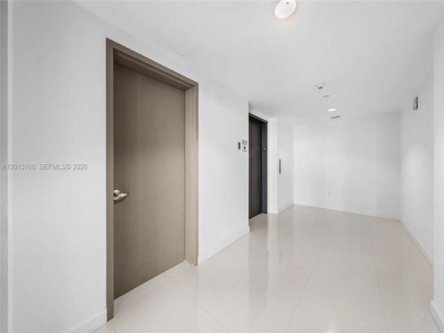 [PHOTO]