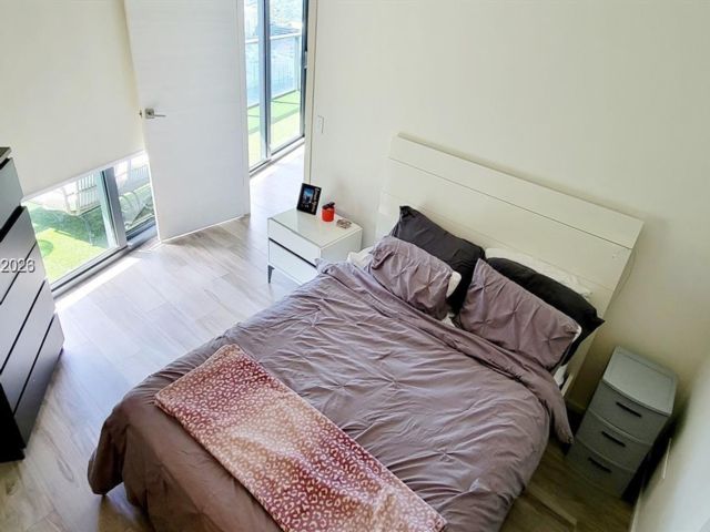 [PHOTO]