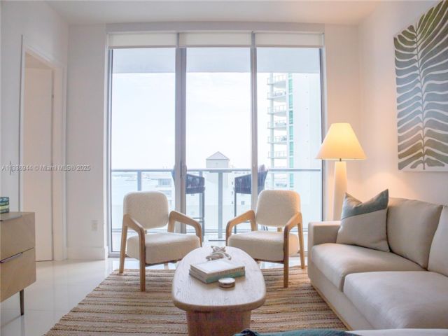  1 BR,  1.50 BTH &nbsp; style home in Miami