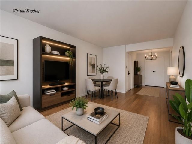 1 BR,  1.00 BTH &nbsp;Co-op style home in Brighton Beach