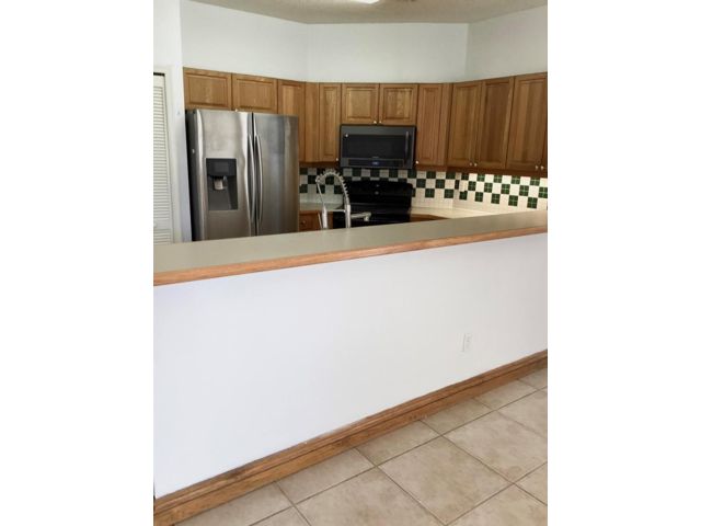 [PHOTO]