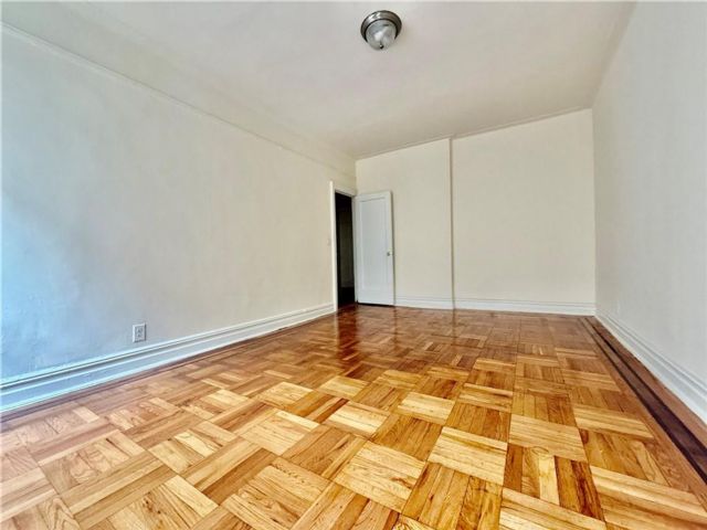  1 BR,  1.00 BTH &nbsp;Co-op style home in Bensonhurst