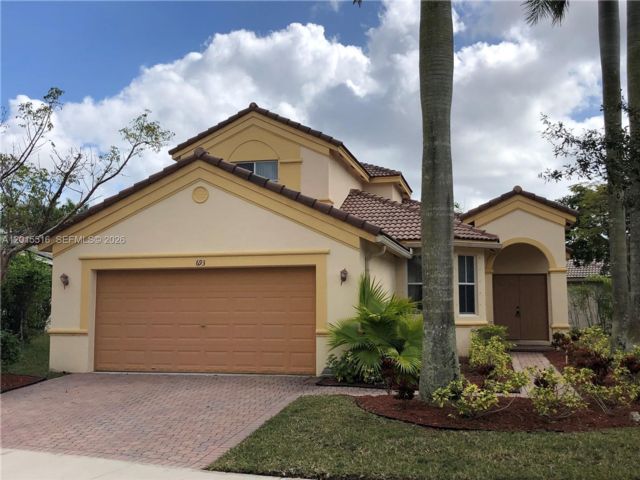  4 BR,  3.00 BTH &nbsp; style home in Weston