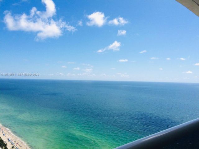  1 BR,  1.00 BTH &nbsp; style home in Hallandale Beach