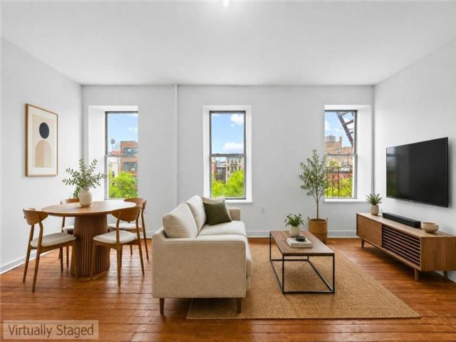  1 BR,  1.00 BTH &nbsp;Co-op style home in Lower East Side