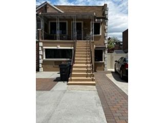  5 BR,  2.00 BTH &nbsp;Multi-family style home in Bergen Beach